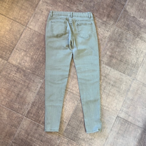 Army Green Jeggings - Picture 5 of 7